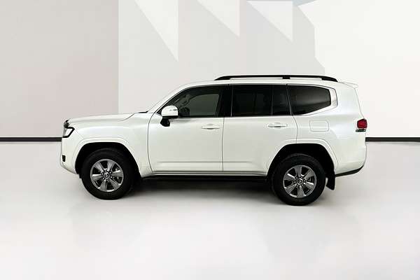2022 Toyota LANDCRUISER LC300 VX (4x4) FJA300R