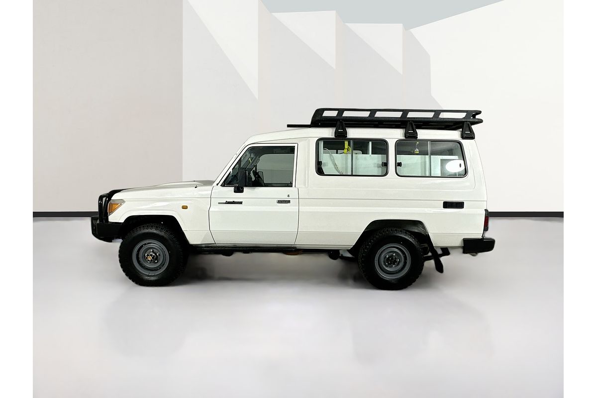 2016 Toyota Landcruiser WORKMATE (4x4) 3 SEAT VDJ78R MY12 UPDATE