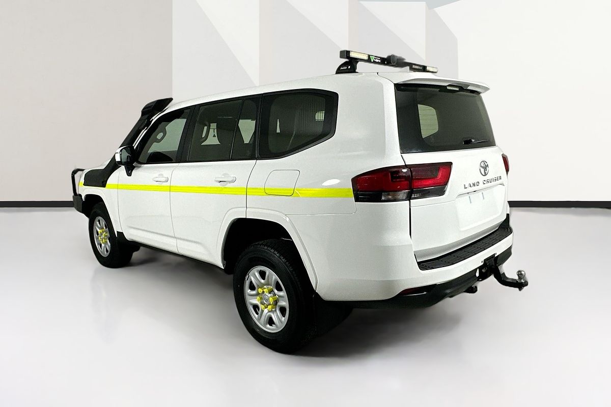 2023 Toyota Landcruiser GX FJA300R