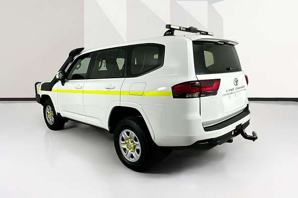 2023 Toyota Landcruiser GX FJA300R