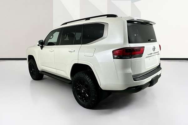 2024 Toyota LANDCRUISER VX FJA300R