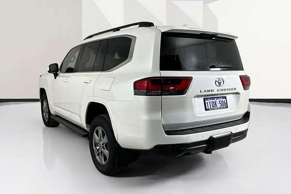 2022 Toyota LANDCRUISER LC300 VX (4x4) FJA300R