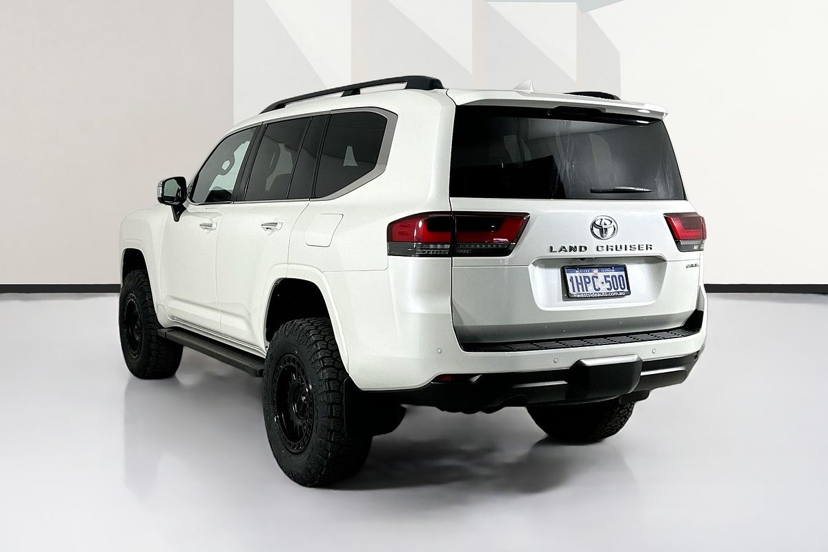 2022 Toyota Landcruiser LC300 SAHARA (4x4) FJA300R