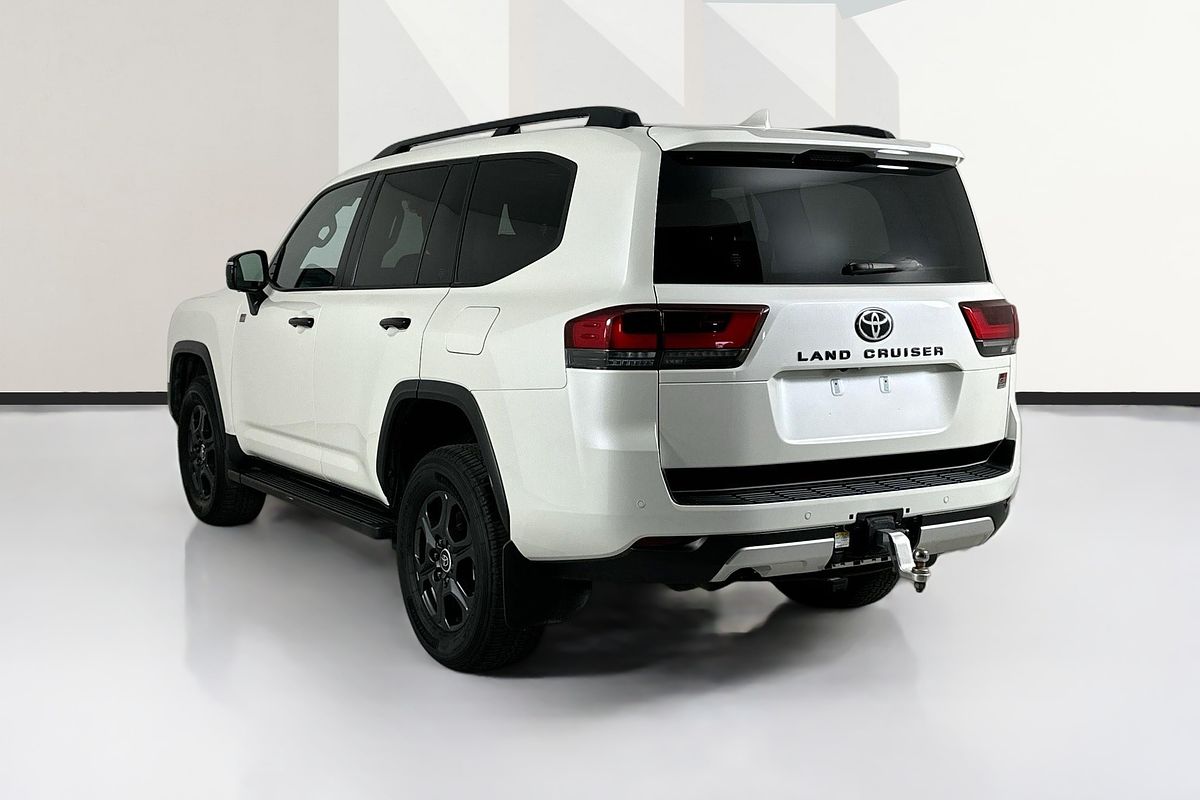 2023 Toyota Landcruiser LC300 GR-S (4x4) FJA300R