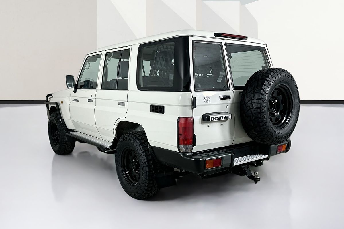 2017 Toyota LANDCRUISER WORKMATE (4x4) VDJ76R MY18