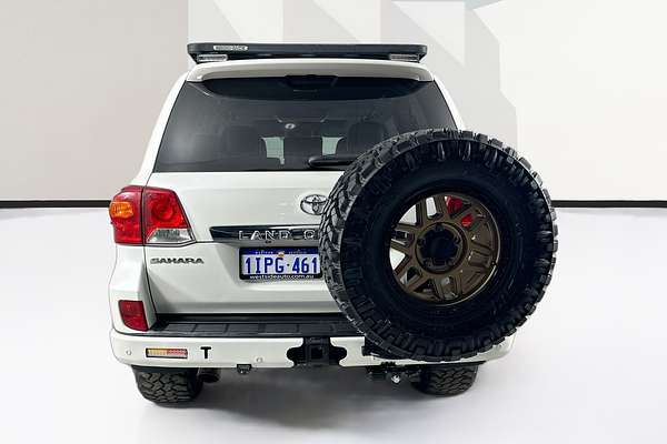 2015 Toyota Landcruiser Sahara VDJ200R