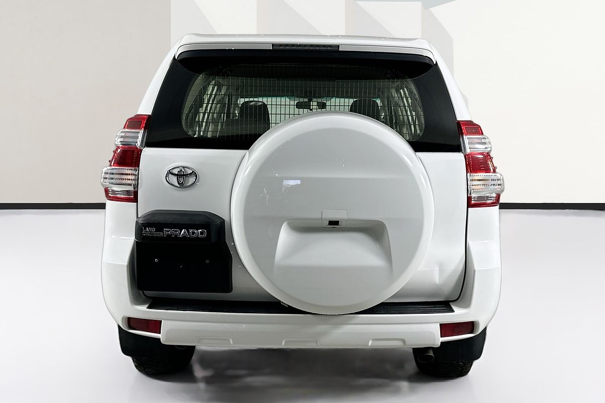 2017 Toyota LANDCRUISER GX GDJ150R