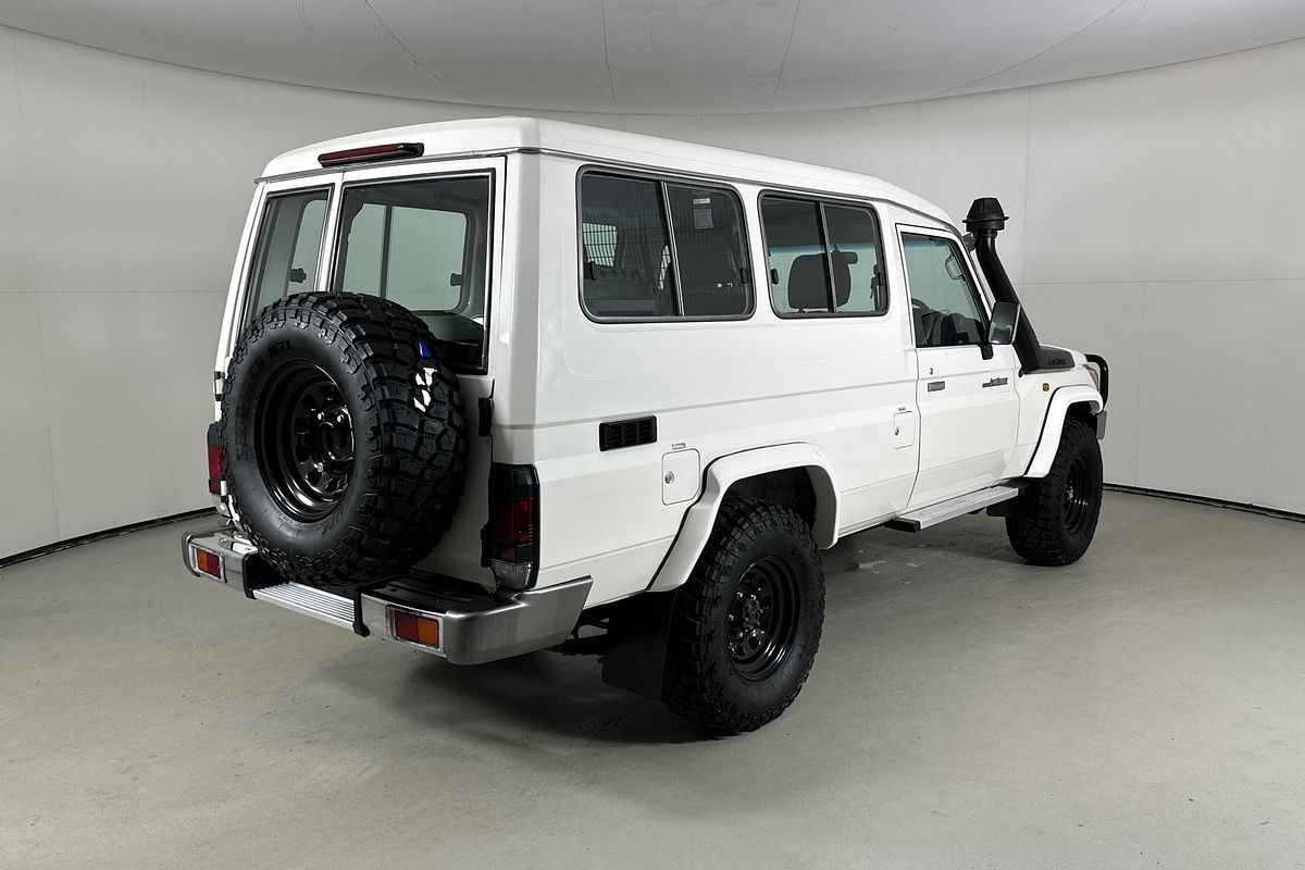 2016 Toyota LANDCRUISER GXL (4x4) VDJ78R MY12 UPDATE