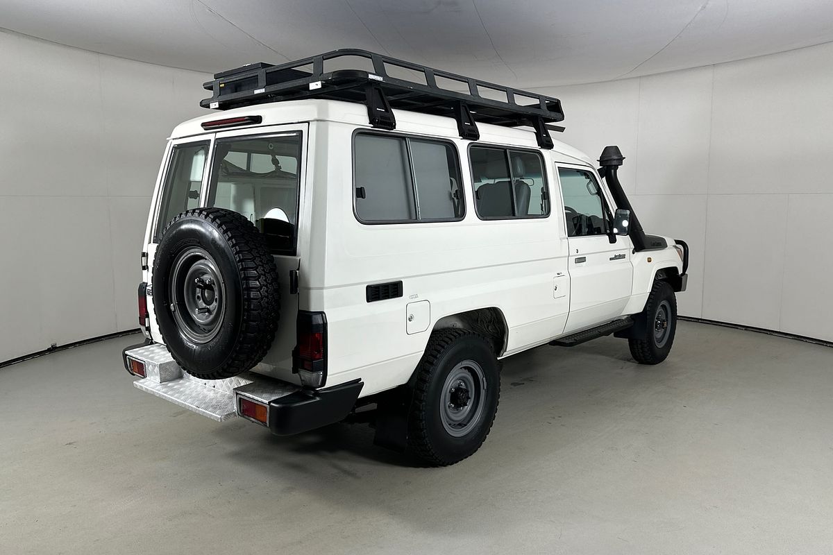 2015 Toyota LANDCRUISER WORKMATE (4x4) 2 SEAT VDJ78R MY12 UPDATE