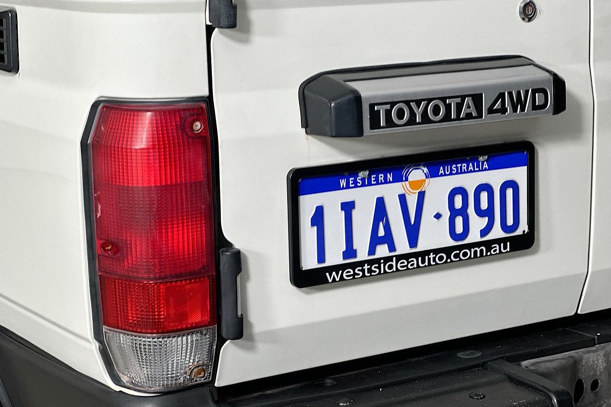 2017 Toyota LANDCRUISER WORKMATE (4x4) VDJ76R MY18