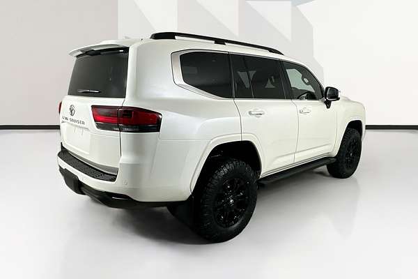 2024 Toyota LANDCRUISER VX FJA300R