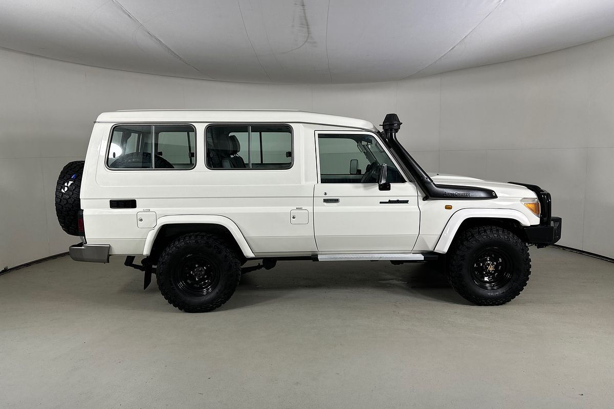 2016 Toyota LANDCRUISER GXL (4x4) VDJ78R MY12 UPDATE