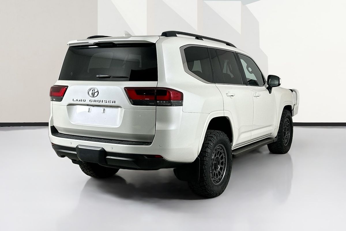 2022 Toyota LANDCRUISER LC300 VX (4x4) FJA300R