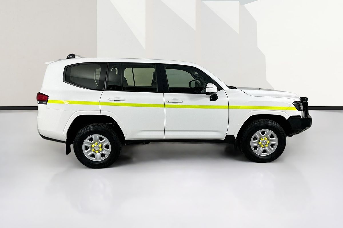 2023 Toyota Landcruiser GX FJA300R