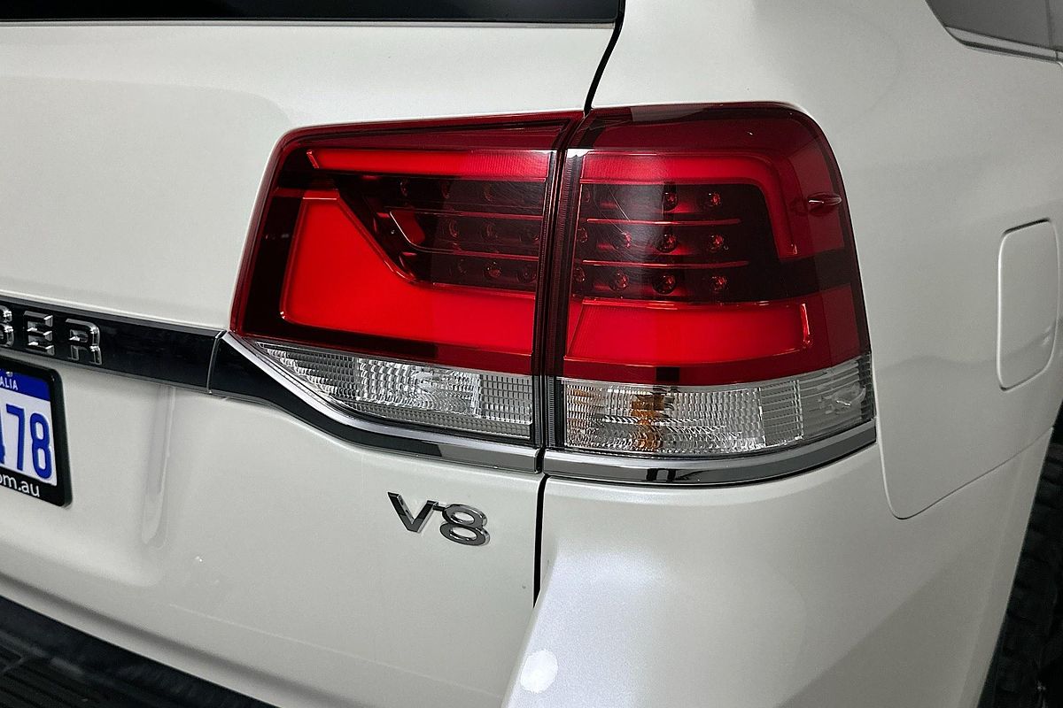 2016 Toyota LANDCRUISER Sahara VDJ200R