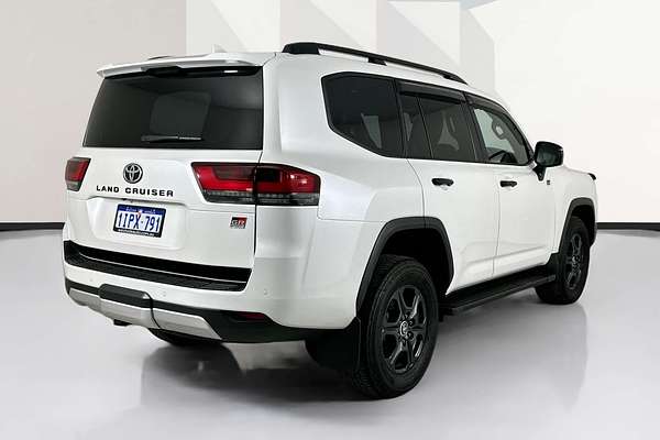 2024 Toyota Landcruiser LC300 GR-S (4x4) FJA300R