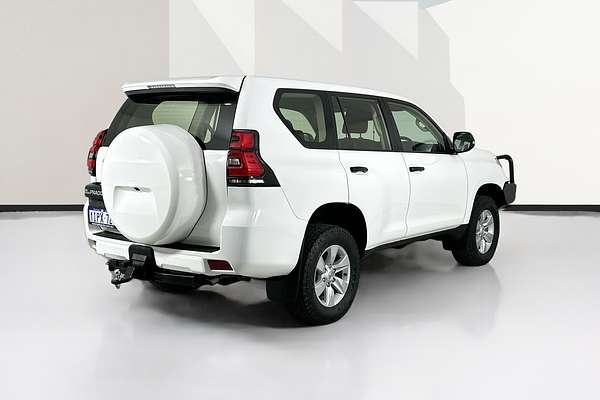 2017 Toyota LANDCRUISER GX GDJ150R