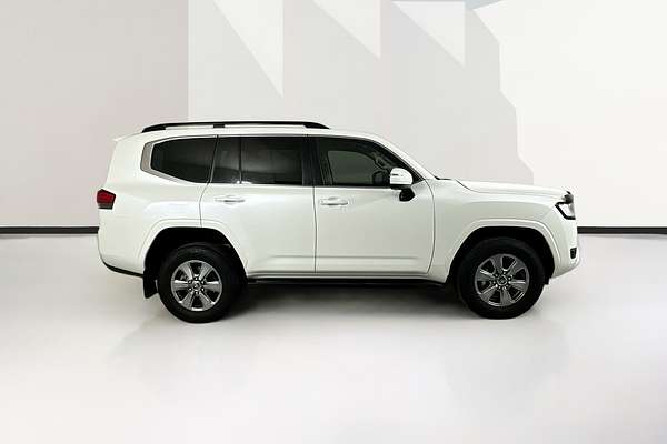 2022 Toyota LANDCRUISER LC300 VX (4x4) FJA300R