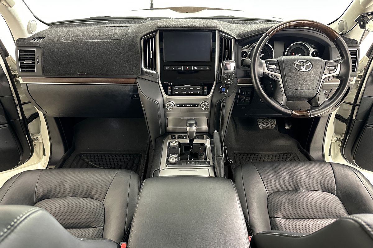 2021 Toyota LANDCRUISER LC200 SAHARA (4x4) VDJ200R