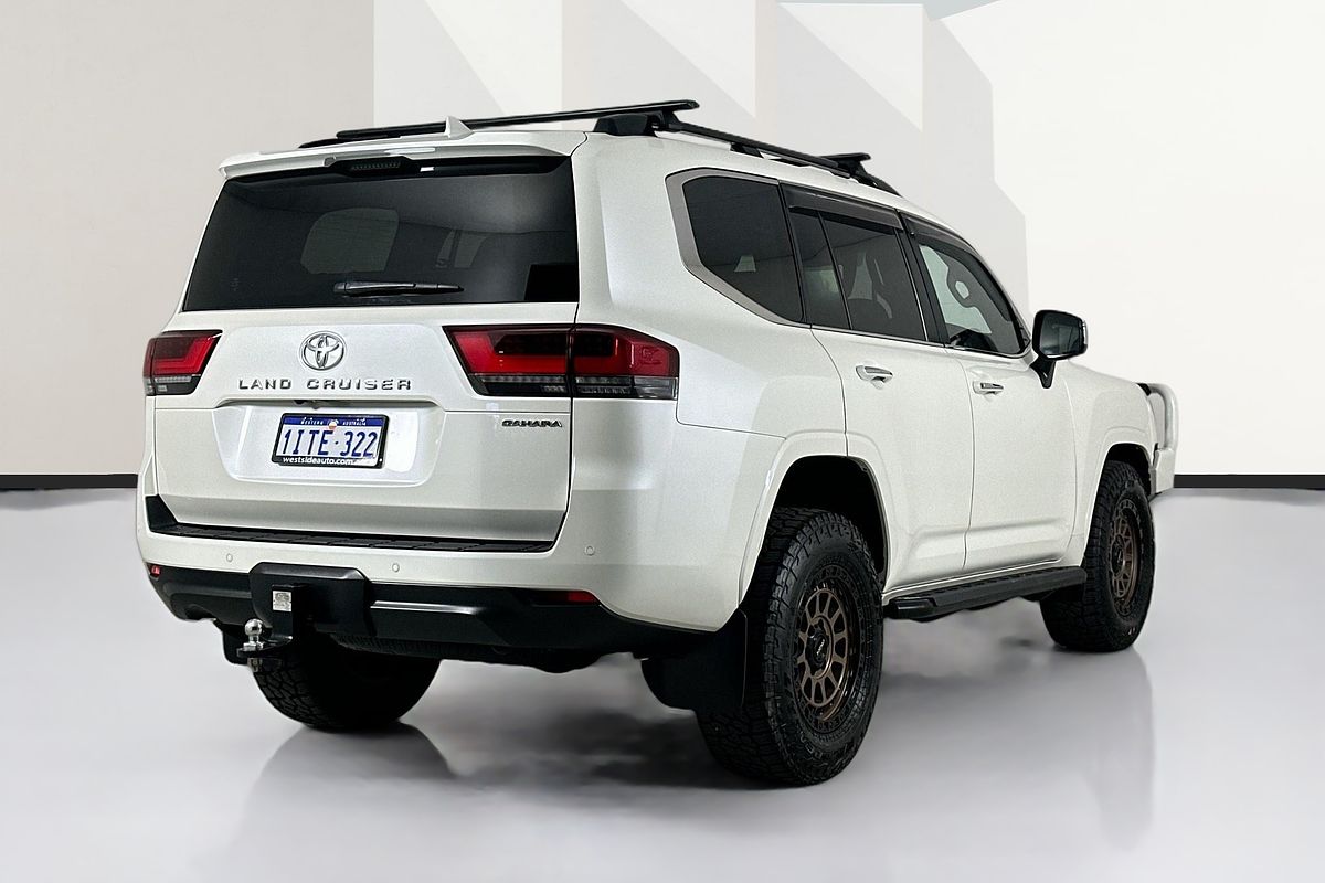 2022 Toyota LANDCRUISER LC300 SAHARA (4x4) FJA300R