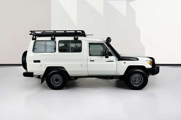 2016 Toyota Landcruiser WORKMATE (4x4) 3 SEAT VDJ78R MY12 UPDATE