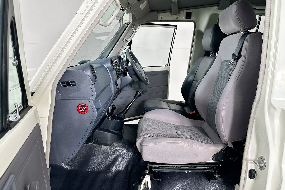 2016 Toyota Landcruiser WORKMATE (4x4) 3 SEAT VDJ78R MY12 UPDATE