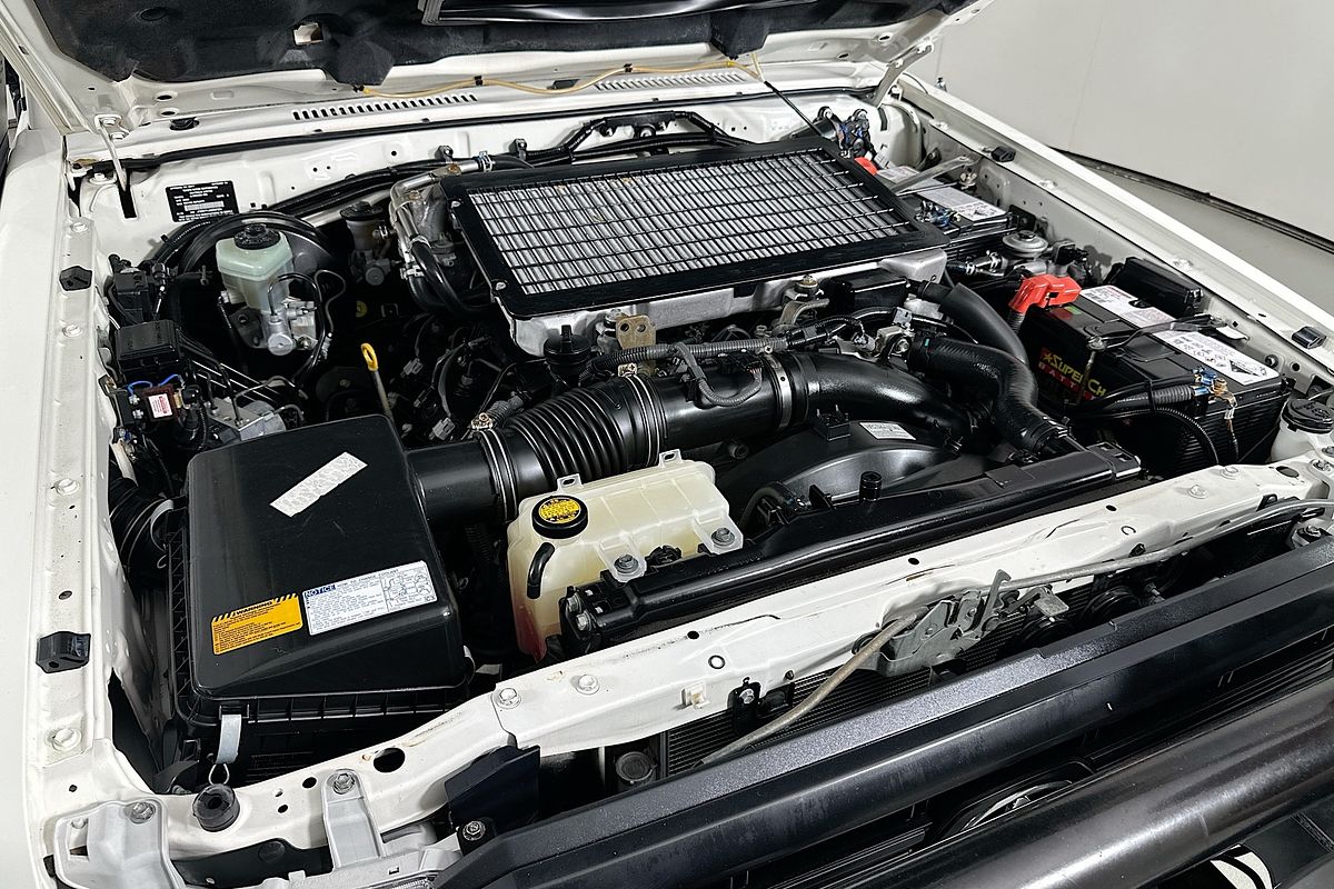 2016 Toyota Landcruiser WORKMATE (4x4) 3 SEAT VDJ78R MY12 UPDATE