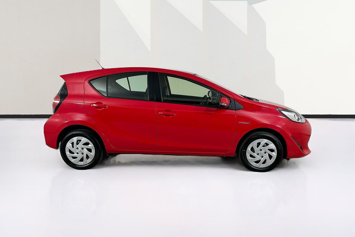 2019 Toyota Prius HYBRID NHP10R MY17