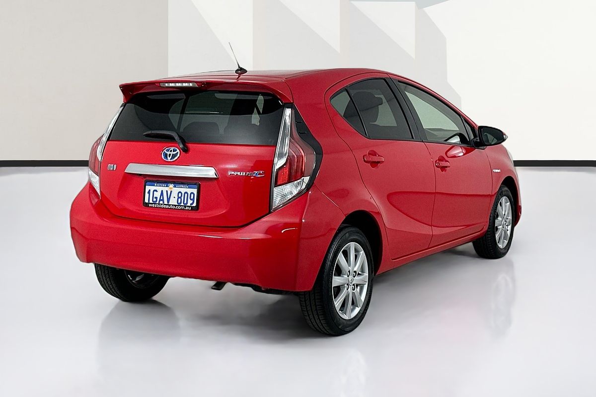 2016 Toyota PRIUS-C HYBRID NHP10R MY15