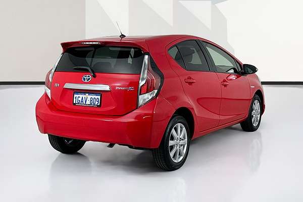 2016 Toyota PRIUS-C HYBRID NHP10R MY15