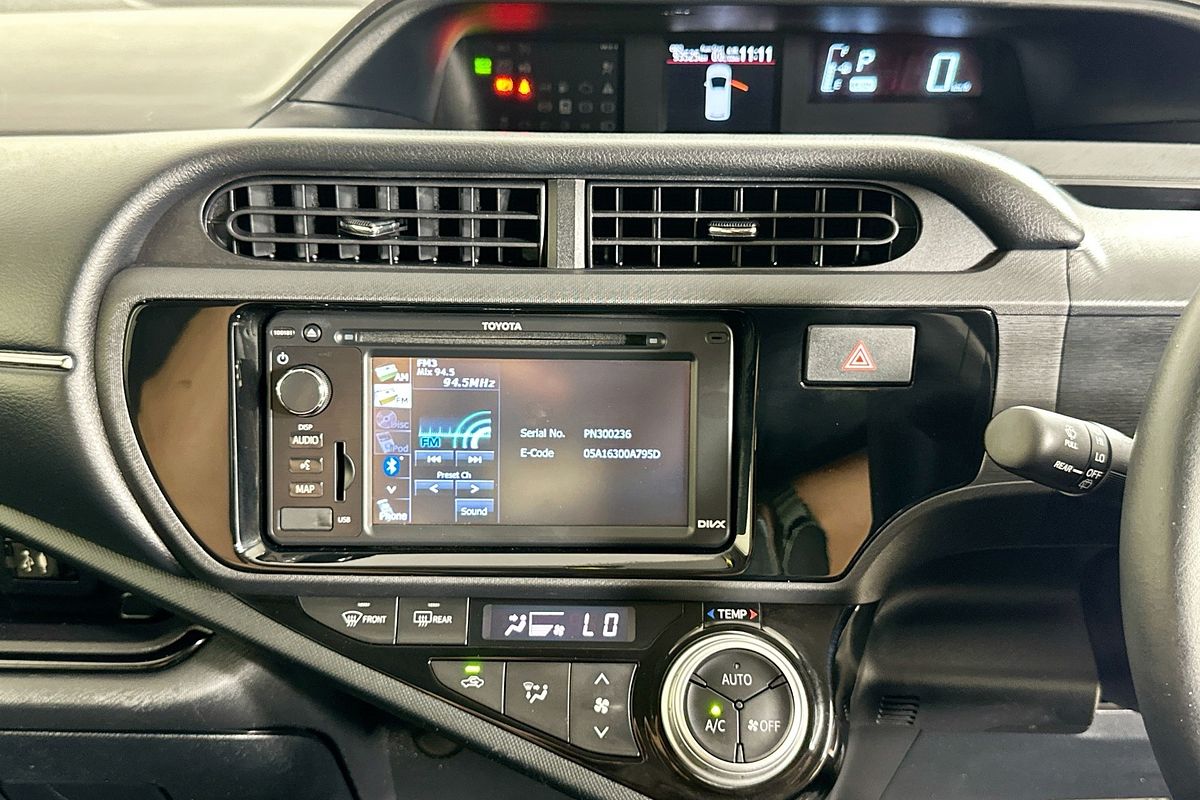 2016 Toyota PRIUS-C HYBRID NHP10R MY15