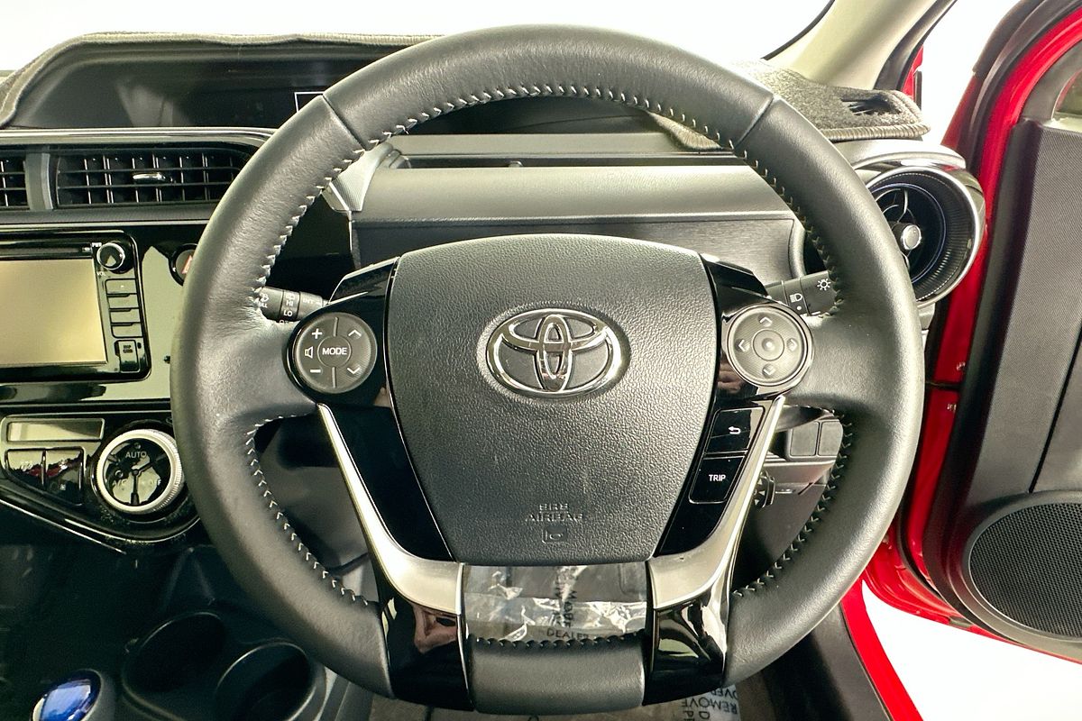2019 Toyota Prius HYBRID NHP10R MY17