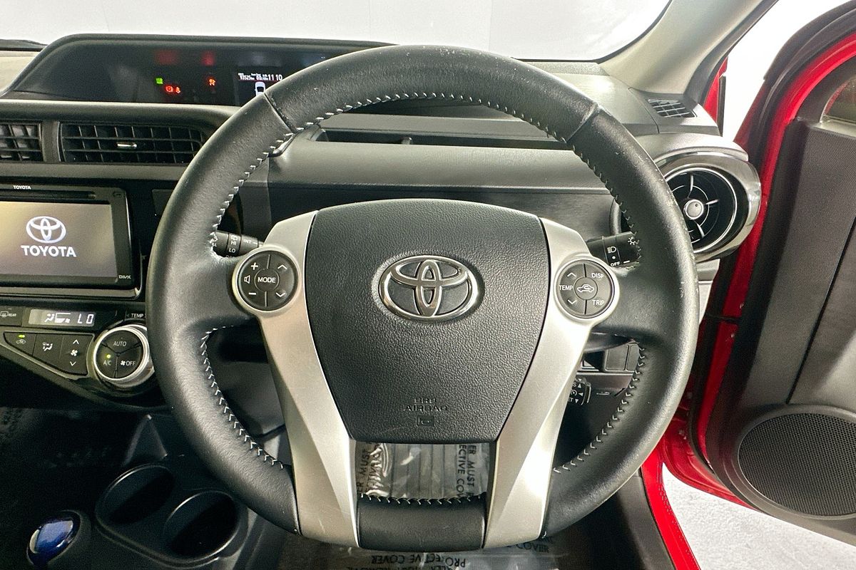 2016 Toyota PRIUS-C HYBRID NHP10R MY15