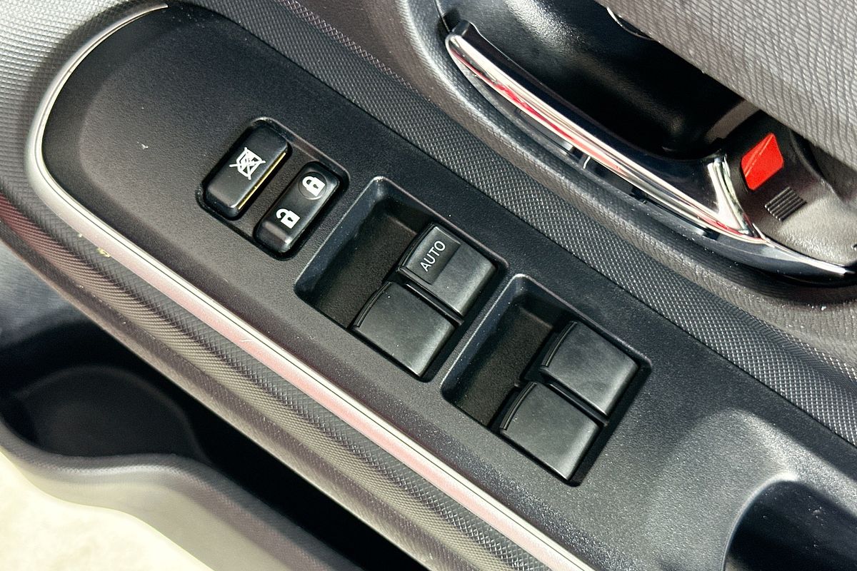 2019 Toyota Prius HYBRID NHP10R MY17