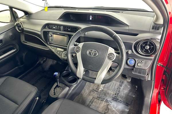 2016 Toyota PRIUS-C HYBRID NHP10R MY15