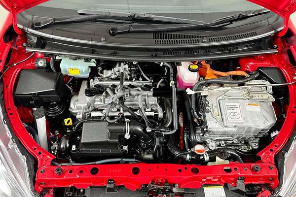 2016 Toyota PRIUS-C HYBRID NHP10R MY15