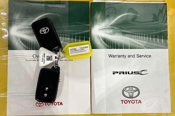 2016 Toyota PRIUS-C HYBRID NHP10R MY15