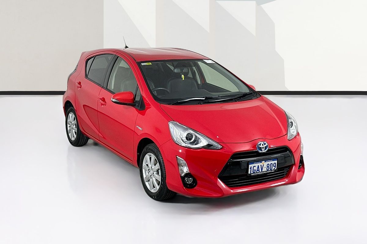 2016 Toyota PRIUS-C HYBRID NHP10R MY15