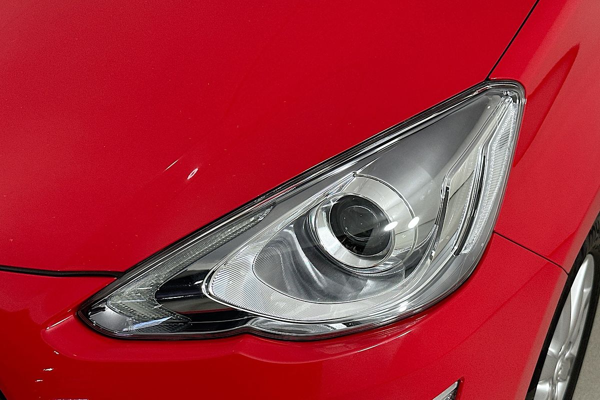 2016 Toyota PRIUS-C HYBRID NHP10R MY15