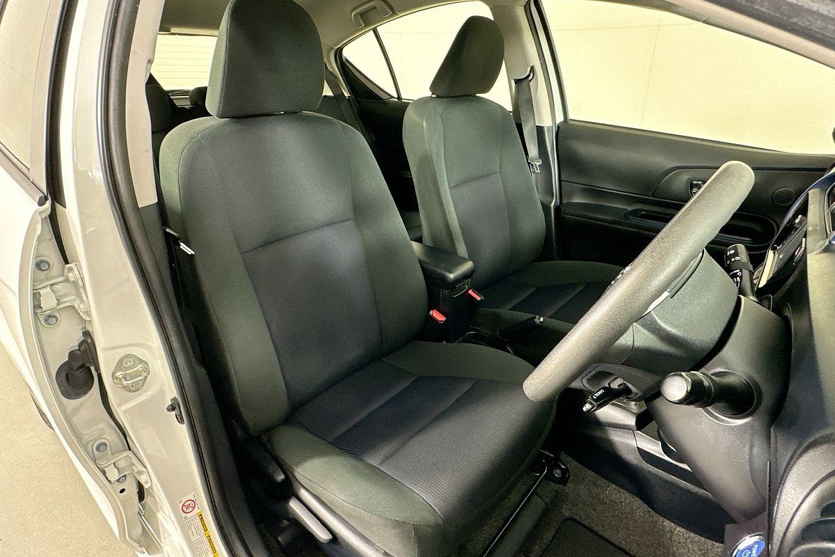 2016 Toyota Prius HYBRID NHP10R MY15