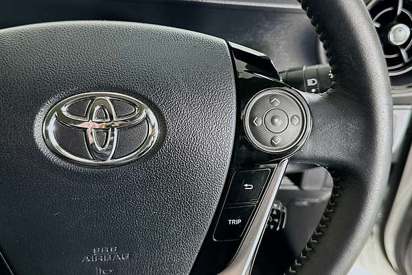 2018 Toyota Prius HYBRID NHP10R MY17