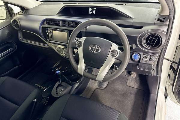 2016 Toyota Prius HYBRID NHP10R MY15