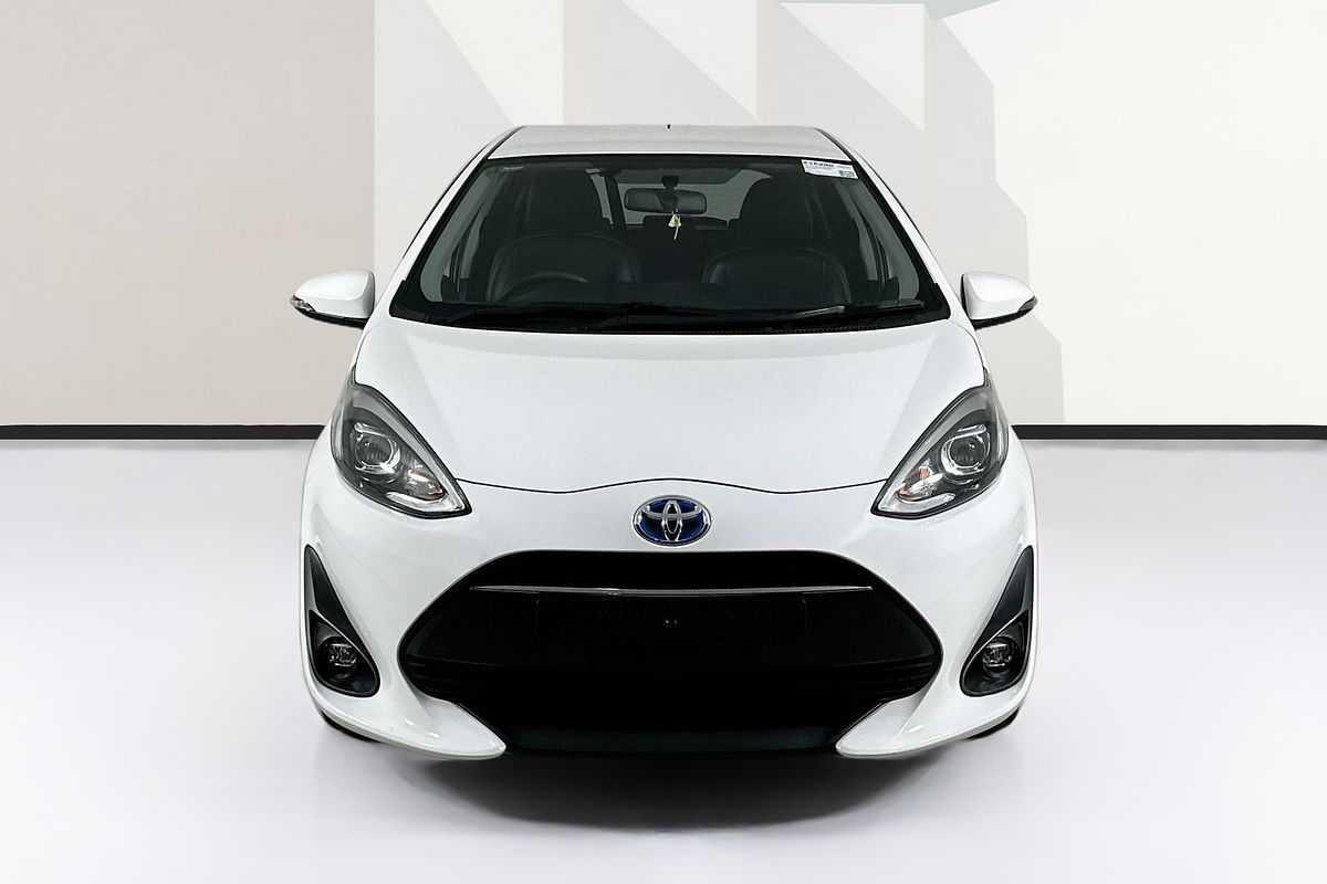 2018 Toyota Prius HYBRID NHP10R MY17