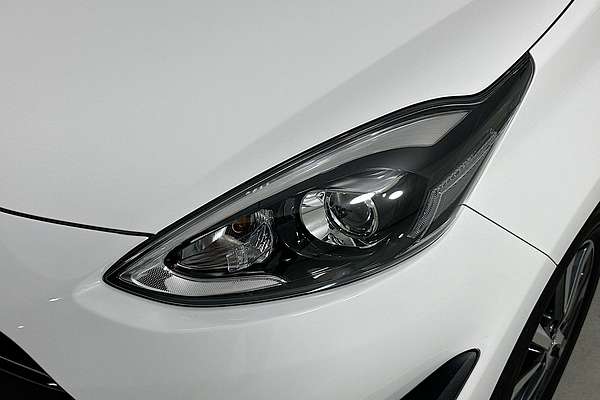 2018 Toyota Prius HYBRID NHP10R MY17