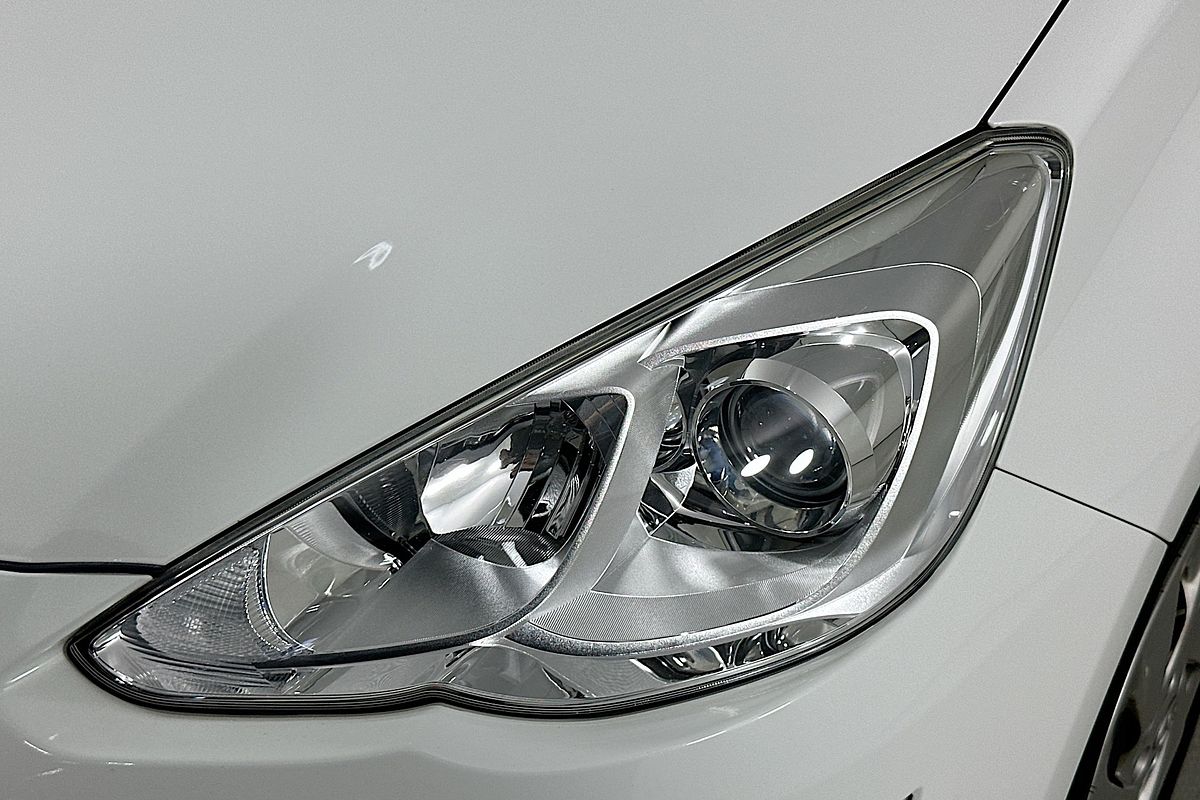 2016 Toyota Prius HYBRID NHP10R MY15