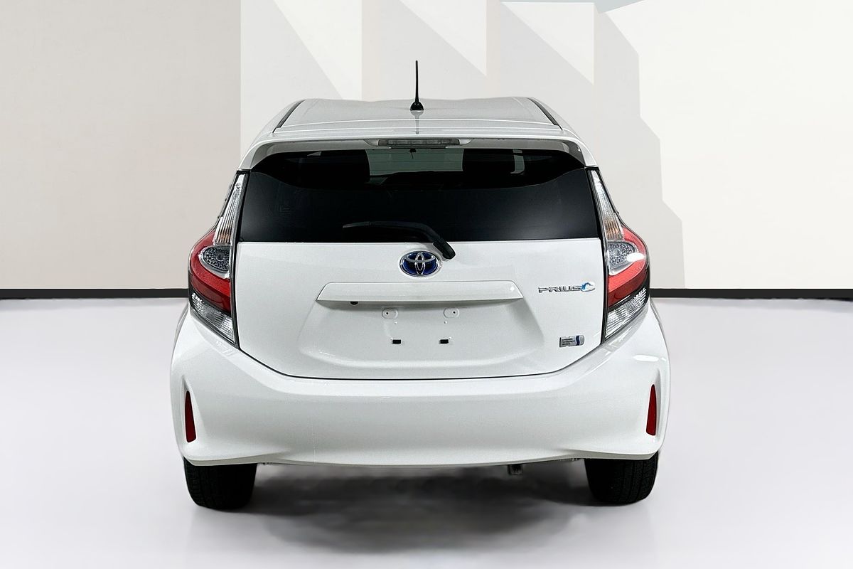 2018 Toyota Prius HYBRID NHP10R MY17