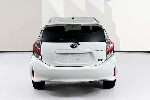 2018 Toyota Prius HYBRID NHP10R MY17