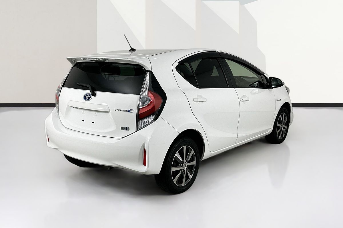 2018 Toyota Prius HYBRID NHP10R MY17