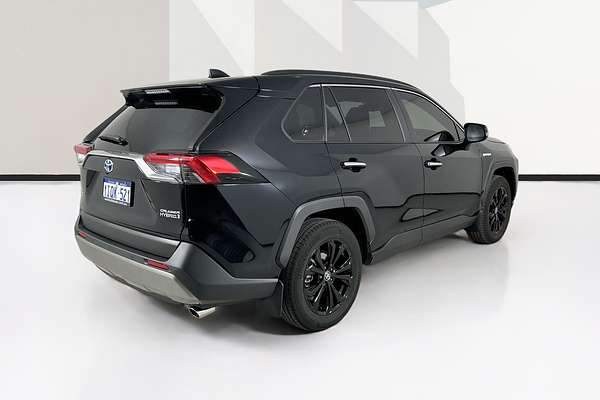 2024 Toyota RAV4 CRUISER (2WD) HYBRID AXAH52R