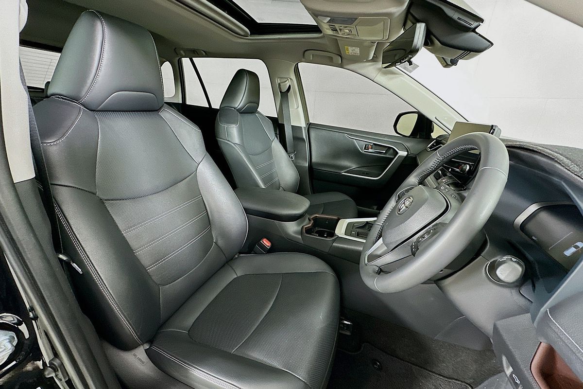 2024 Toyota RAV4 CRUISER (2WD) HYBRID AXAH52R